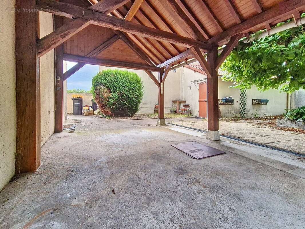 Maison à CHATILLON-COLIGNY