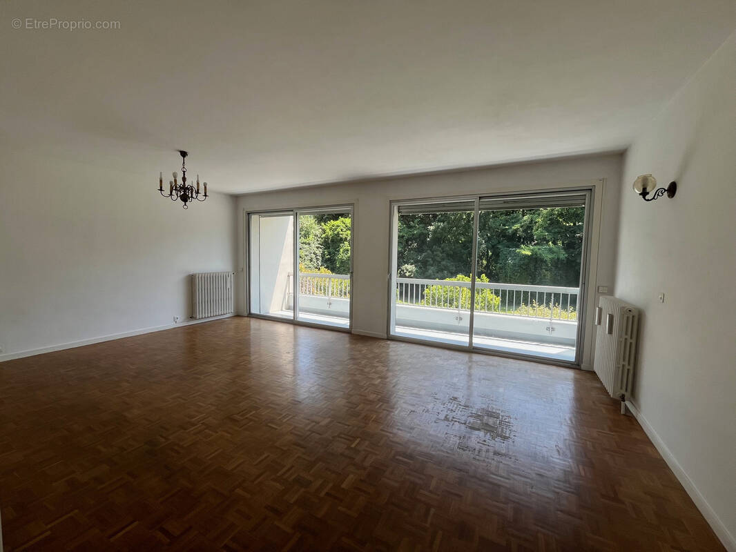 Appartement à GIERES