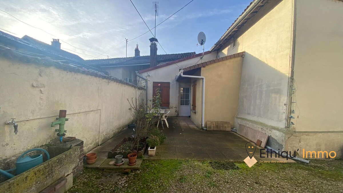 Maison à DIENVILLE