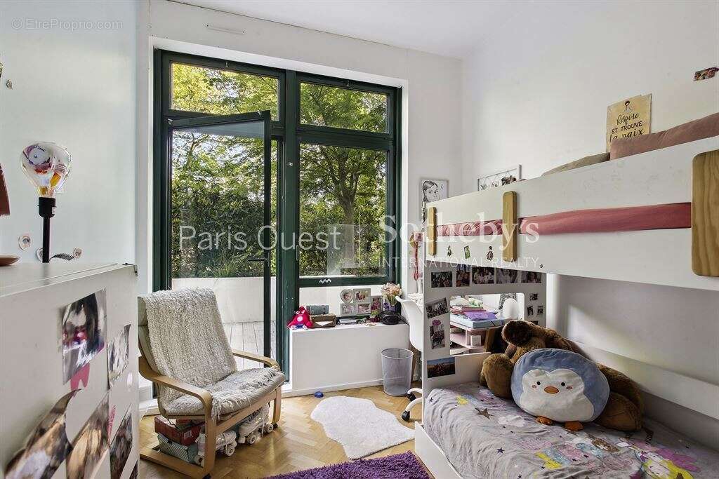 Appartement à LEVALLOIS-PERRET