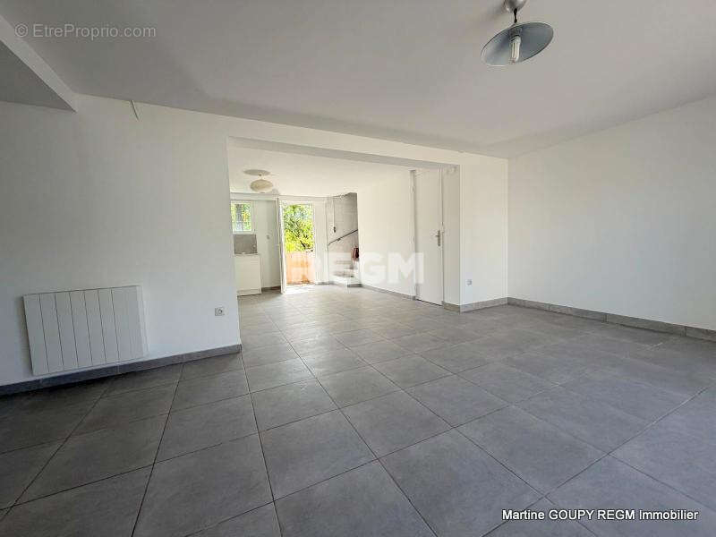 FLEURY-LES-AUBRAIS (45400)   Maison rénovée 160 m2 à fort potentiel d’évolution et double projection   5 chbr - photo 18
