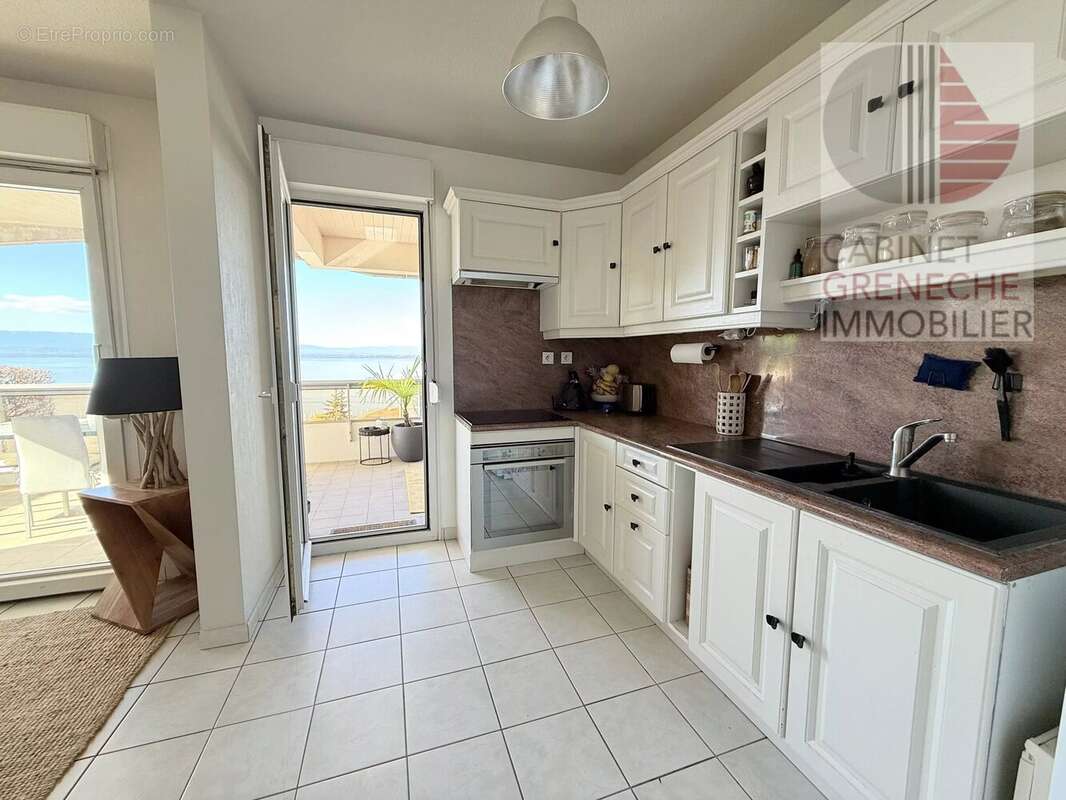 Appartement à EVIAN-LES-BAINS