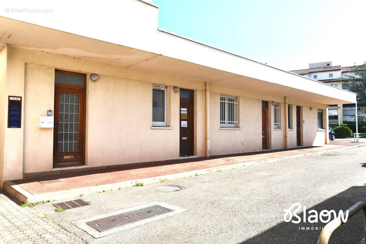 vue exterieur - Appartement à MEYZIEU