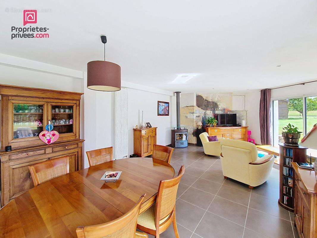 Maison à PLOUIGNEAU