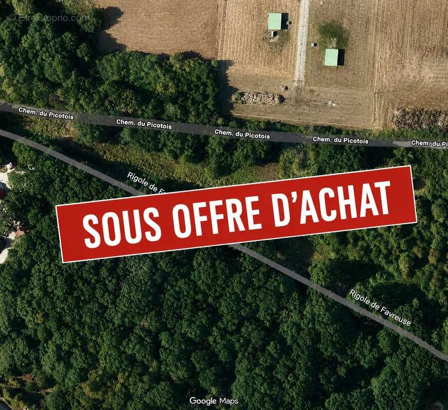 Terrain à VAUHALLAN
