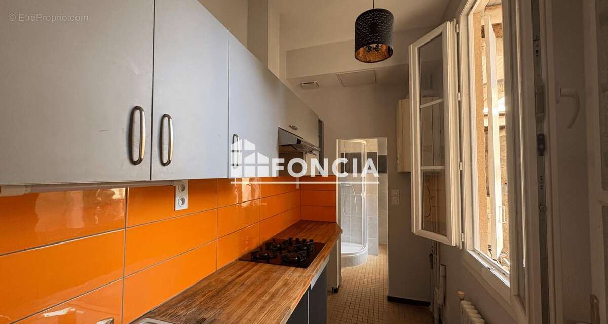 T3 traversant avec jardin privatif 15m2 – Charme de l’ancien à proximité de la Place Calixte Camelle - photo 6