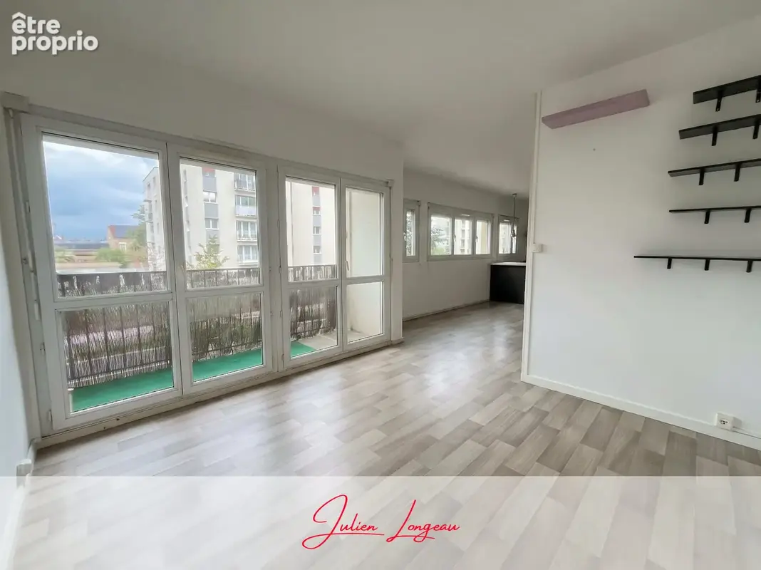 Appartement 4 pièces 84 m² à vendre à Chatellerault (86100) - photo 3