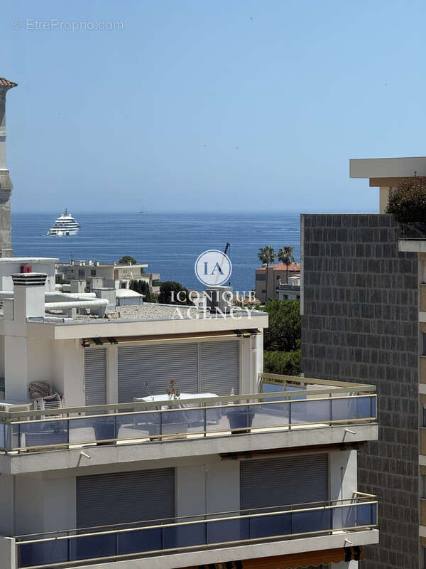 Cannes   pointe croisette   3 pièces rénové de 59 m2   étage élevé - photo 4