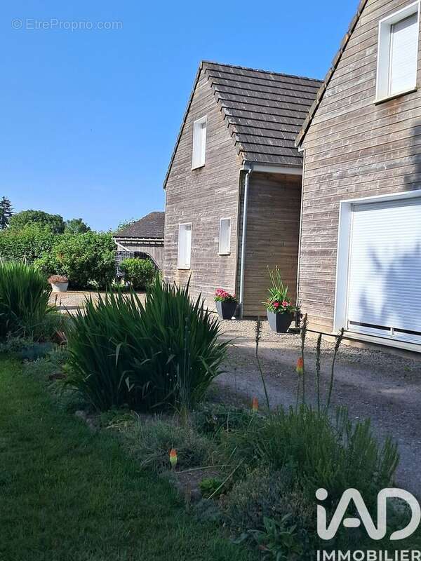 Maison 156 m² à Fontenai-Les-Louvets  - photo 4