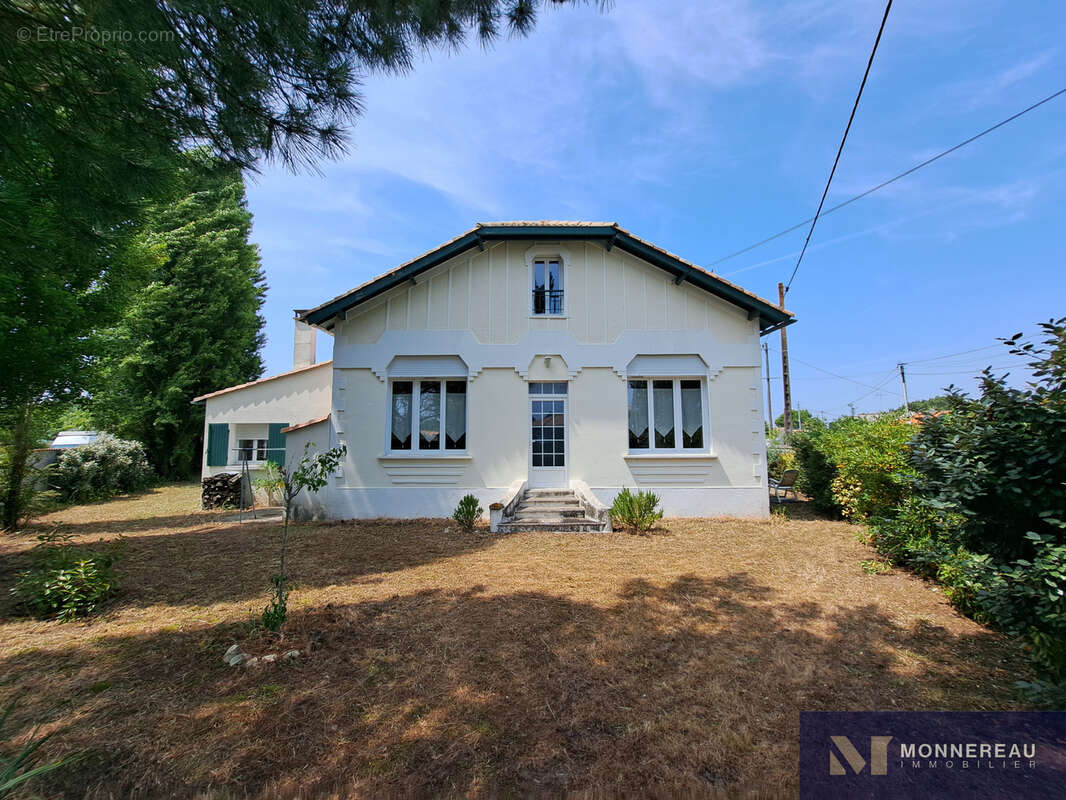 Maison à LA TREMBLADE