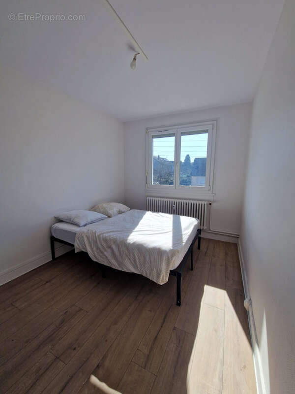 Appartement F2 idéalement situé à Exincourt. - photo 2