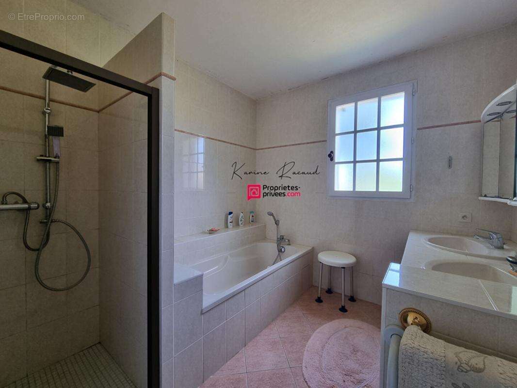 Maison Fougeré 7 pièce(s) 174 m2 , piscine - photo 11