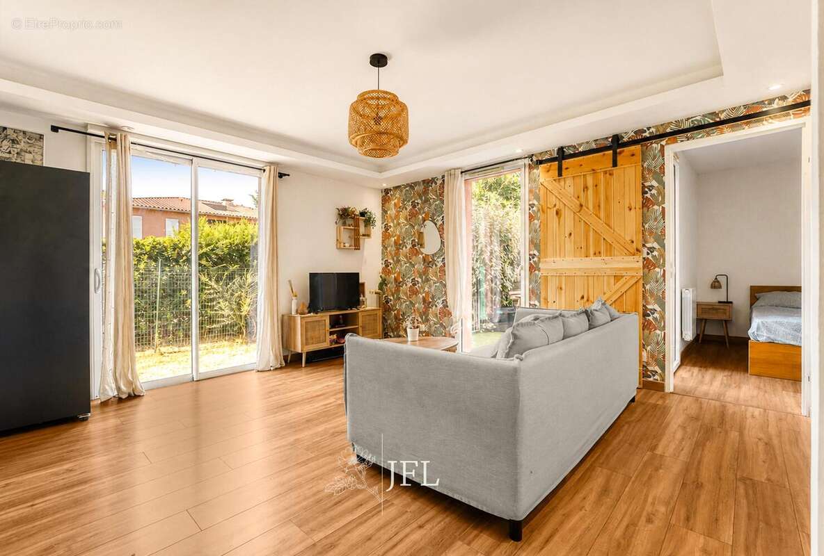 Appartement 44 m² à Castelnau-D'estretefonds  - photo 4
