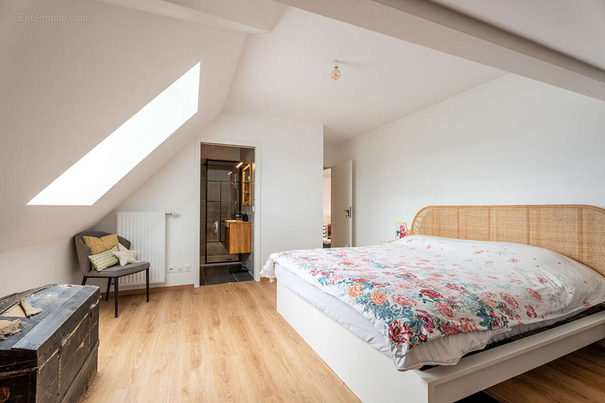 Appartement 90m² à poisy - photo 10