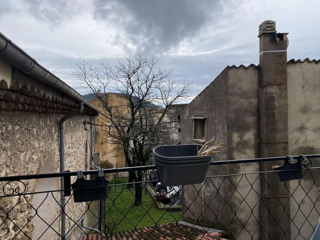 Appartement à BARGEMON