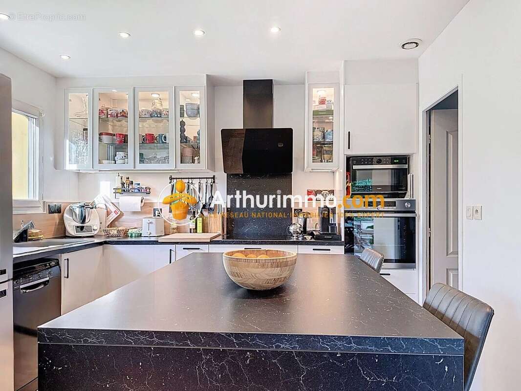 Maison à BOURGOIN-JALLIEU