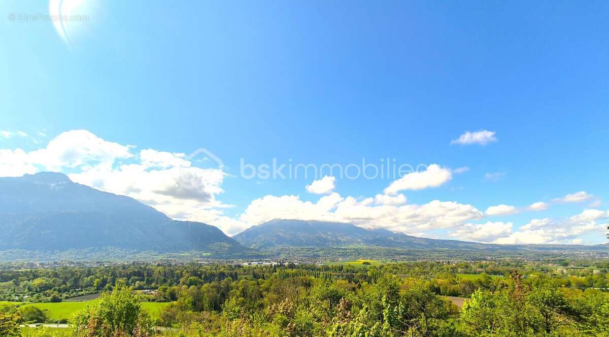 Maison à BONNEVILLE