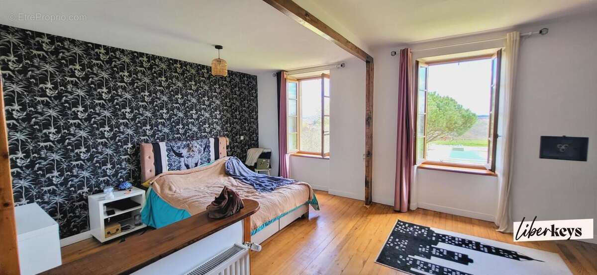 Maison à MONTIRAT