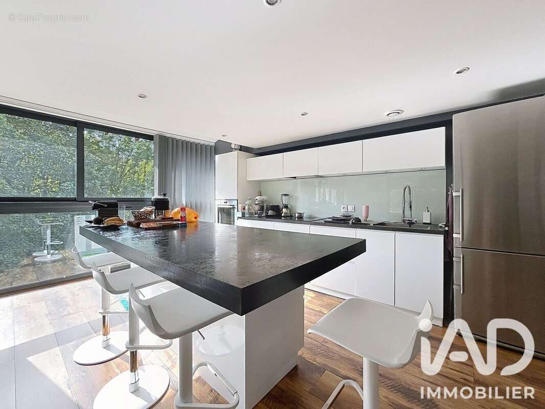 Appartement 94 m² à Dommartin  - photo 3