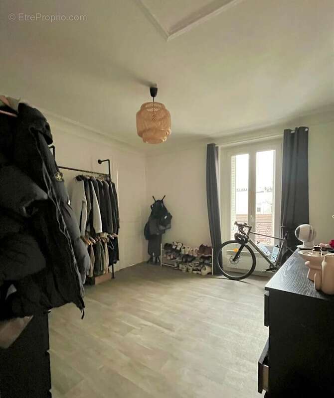 Appartement à PARIS-18E