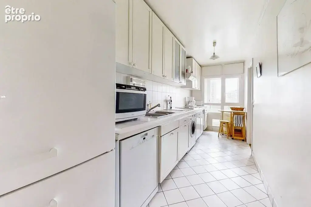 Paris 13°, au pied du metro les olympiades, superbe appartement de  4 p 82 m2 - photo 5