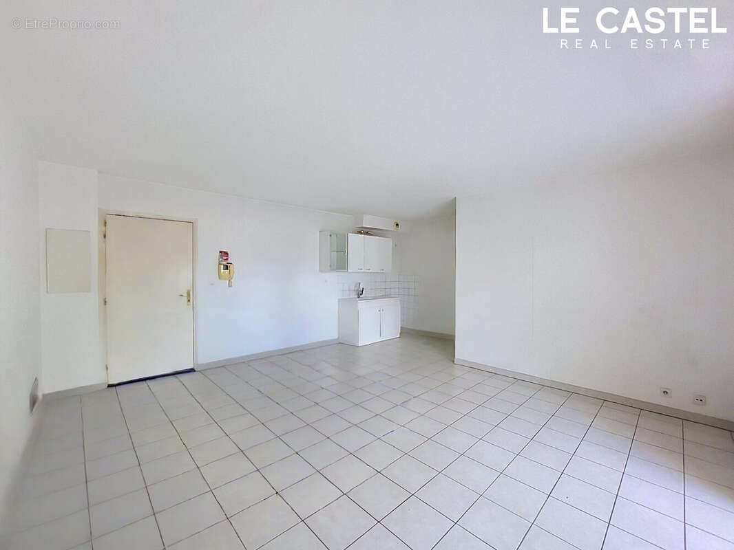 Appartement à HYERES