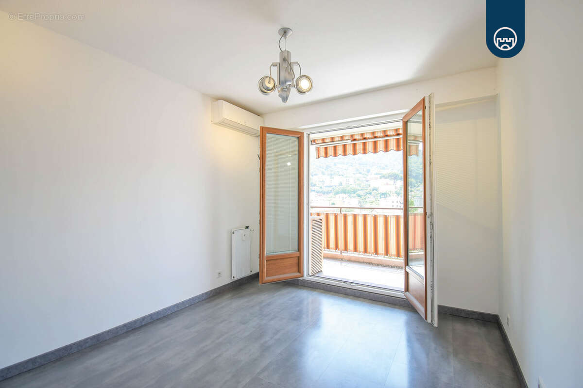 La trinite - centre - 3pcs 62m2 - photo 8