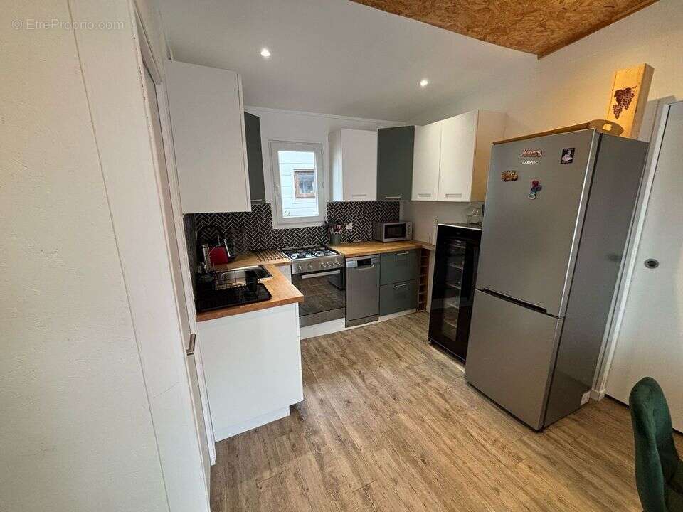 chalet , terrain, habitation légère, chalet, 3 pièces, - Maison à LE CASTELLET