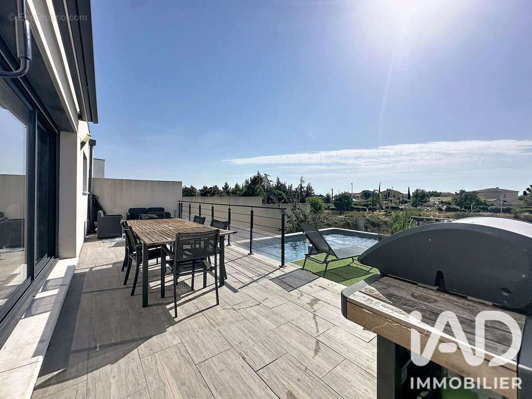 Maison 121 m² à Rochefort-Du-Gard  - photo 5