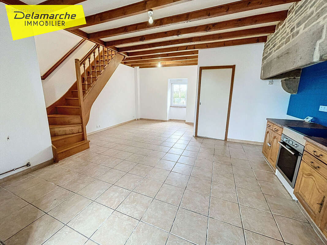 Maison à CHAMPREPUS