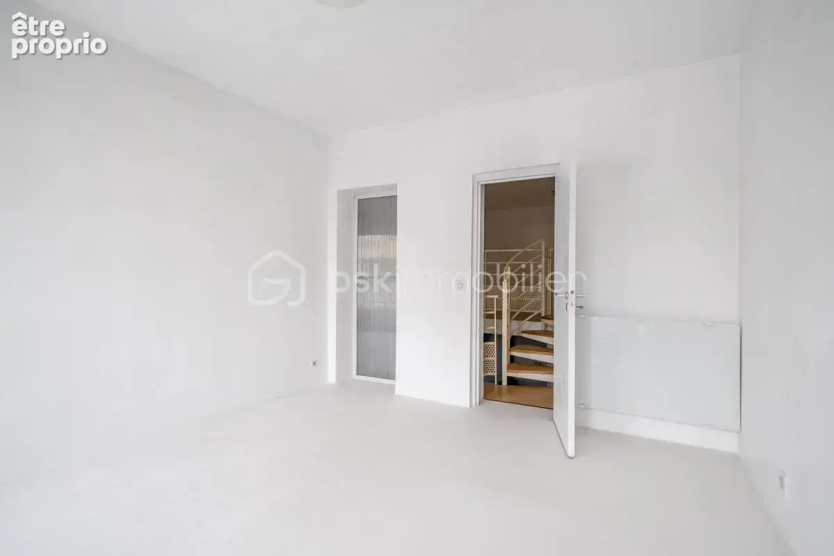 Duplex atypique de 54 m² avec extérieur privatif - photo 9