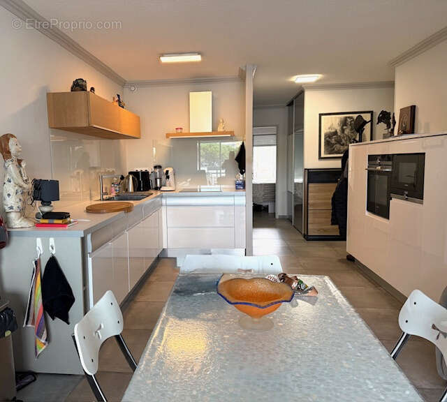 Appartement à MAUGUIO