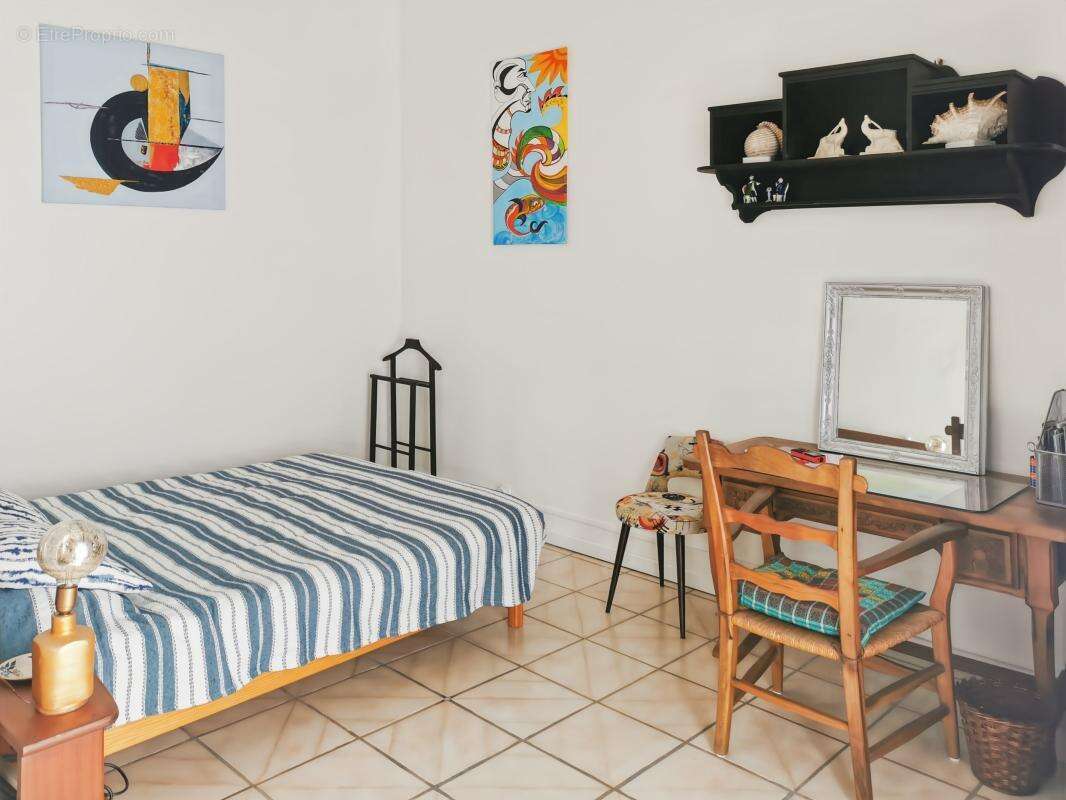 Vente maison de ville à Marseillan entièrement rénovée et meublée - photo 10