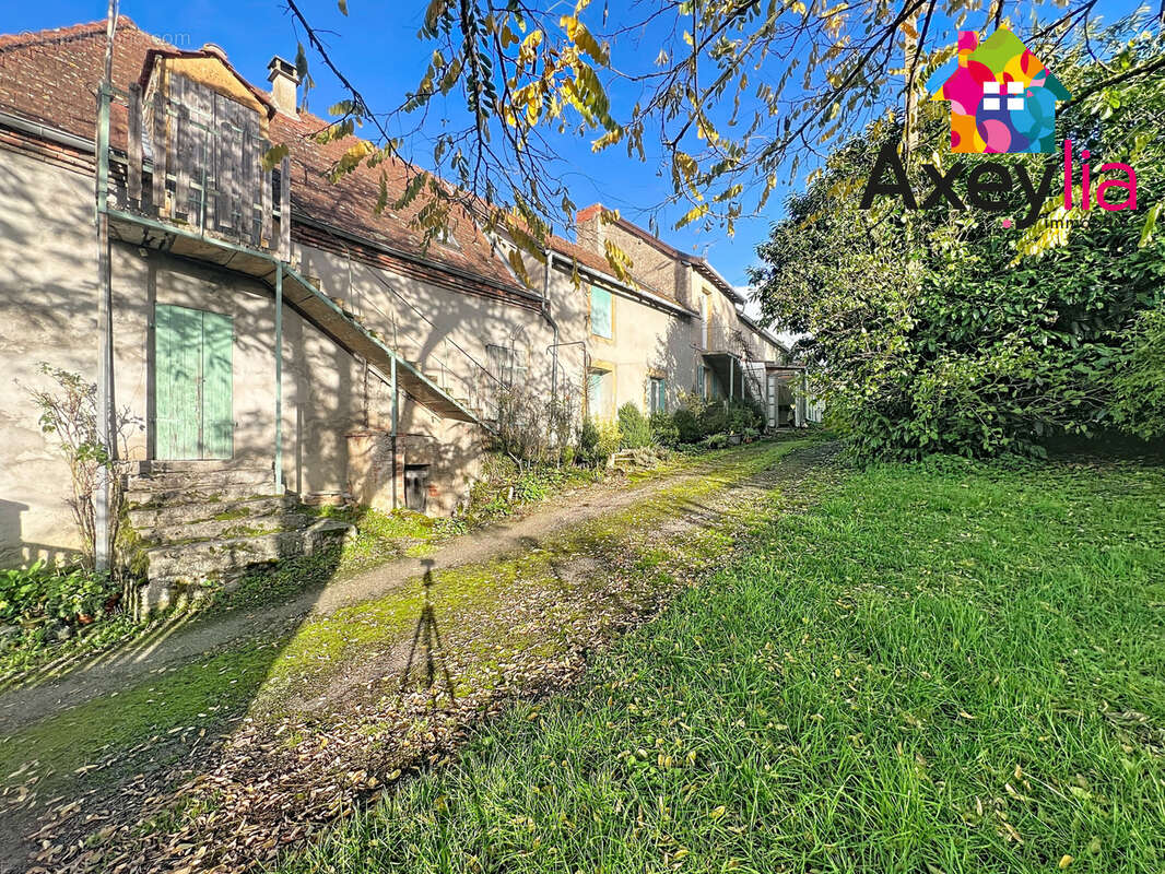 Maison à LUNEAU