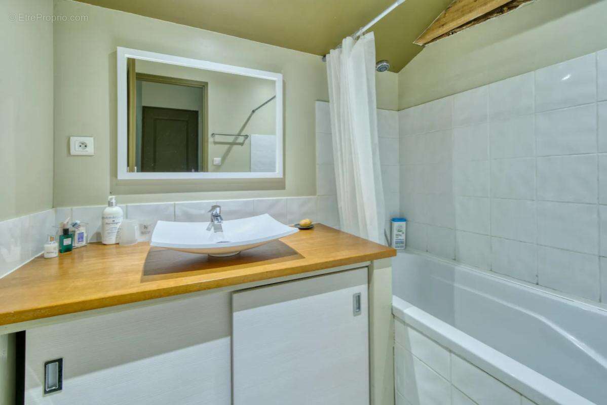 Maison à CHERMIGNAC