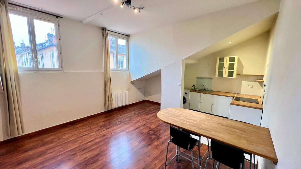 Appartement 45 m² à Lyon-4e  - photo 2
