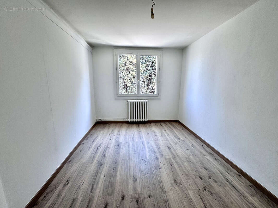 APPARTEMENT 65 M2 avec balcon  et cave à Sète - photo 6