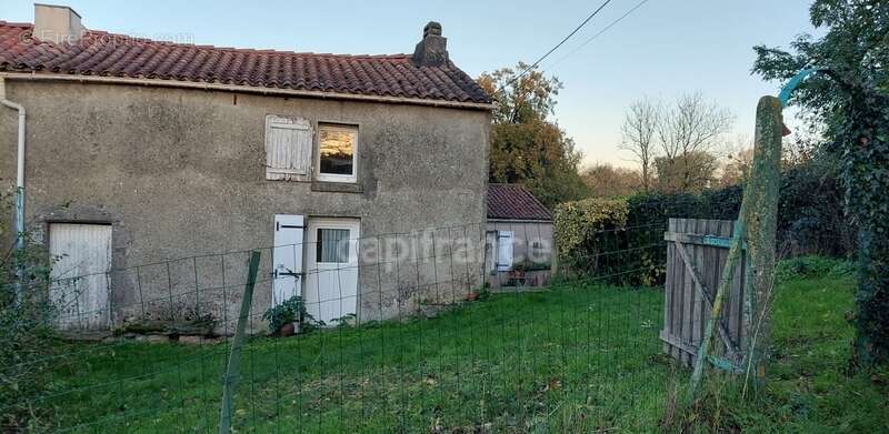 Maison à LA TARDIERE