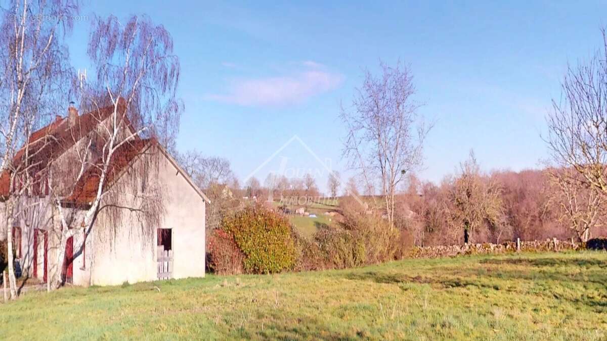 Maison à BOURBON-L'ARCHAMBAULT