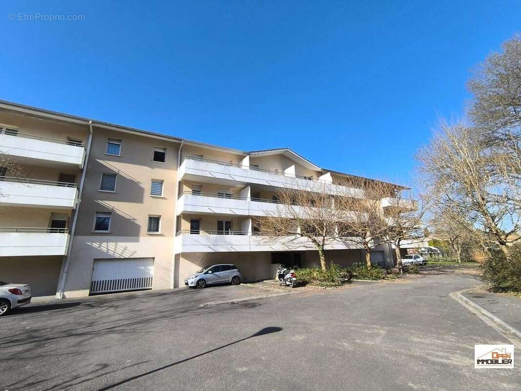 Appartement à FLEAC