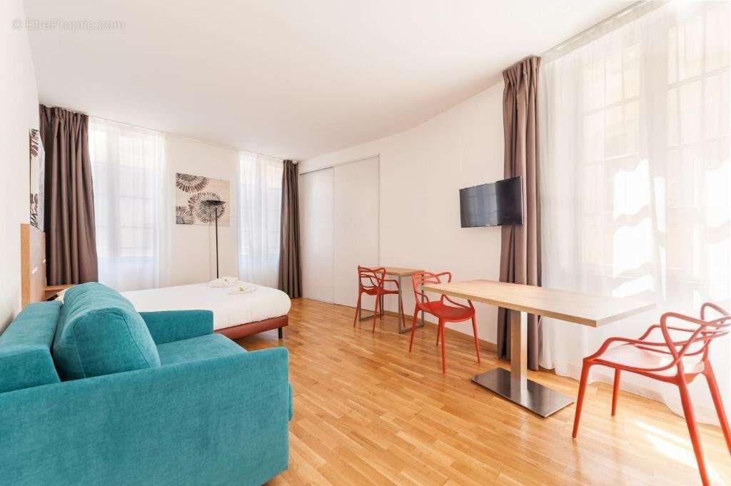 Appartement à MARSEILLE-2E
