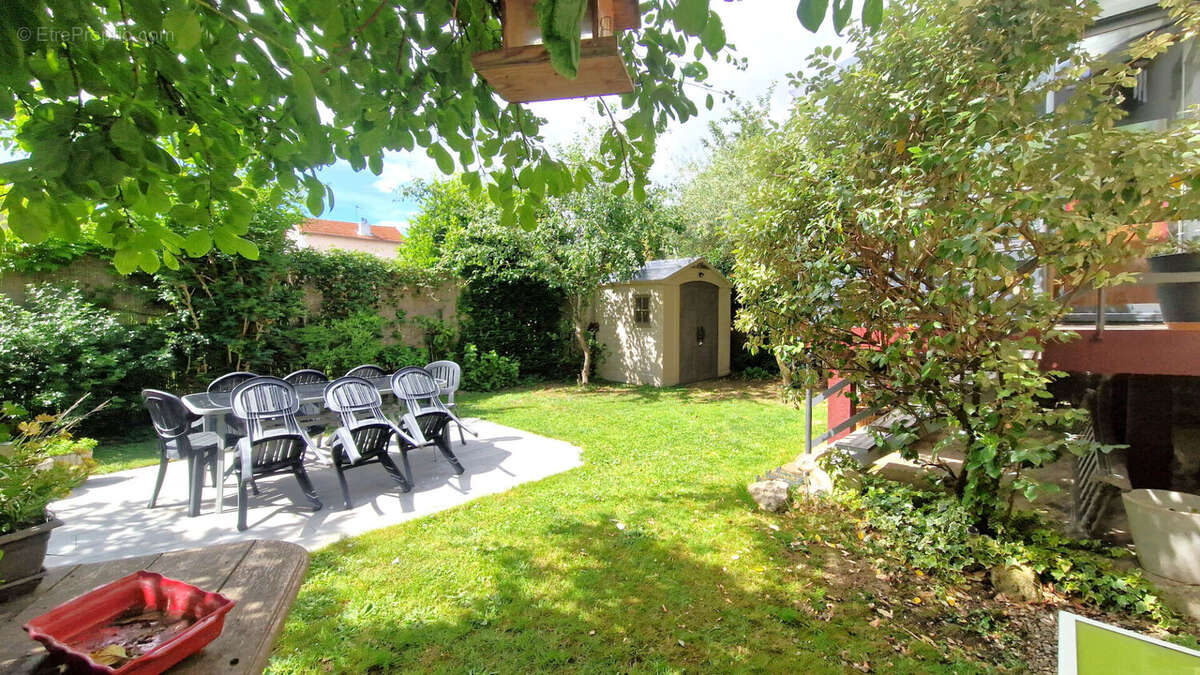 Maison à SAVIGNY-SUR-ORGE
