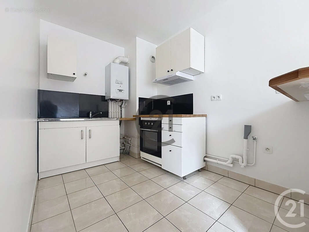 Appartement 42 m² à Reims  - photo 7