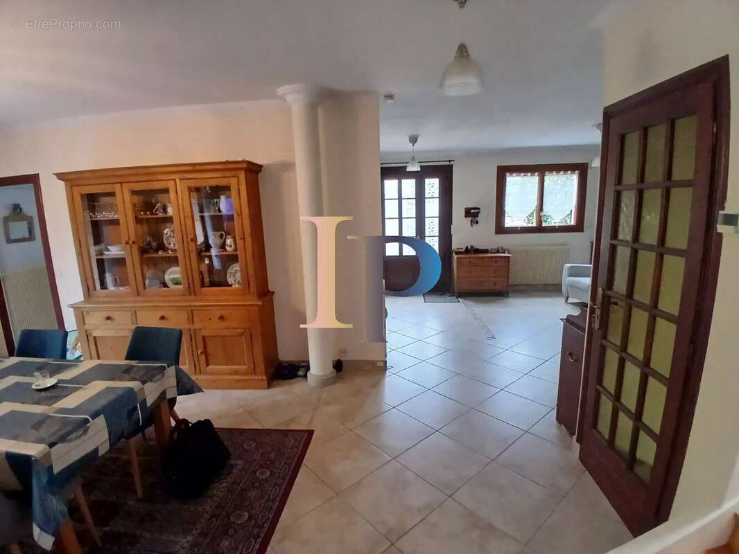 Maison 210 m² à Charlieu  - photo 10