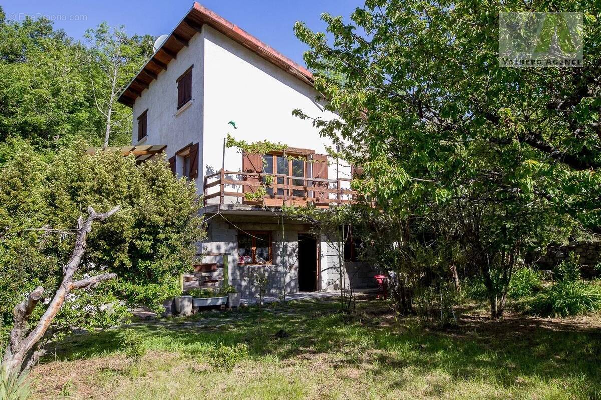 Maison à GUILLAUMES