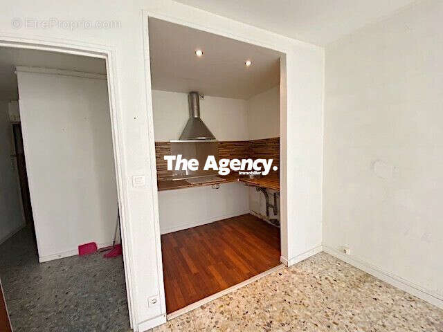 Appartement à MARSEILLE-3E