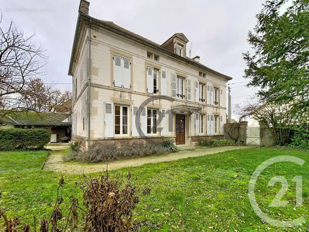 Maison à NOGENT-SUR-AUBE