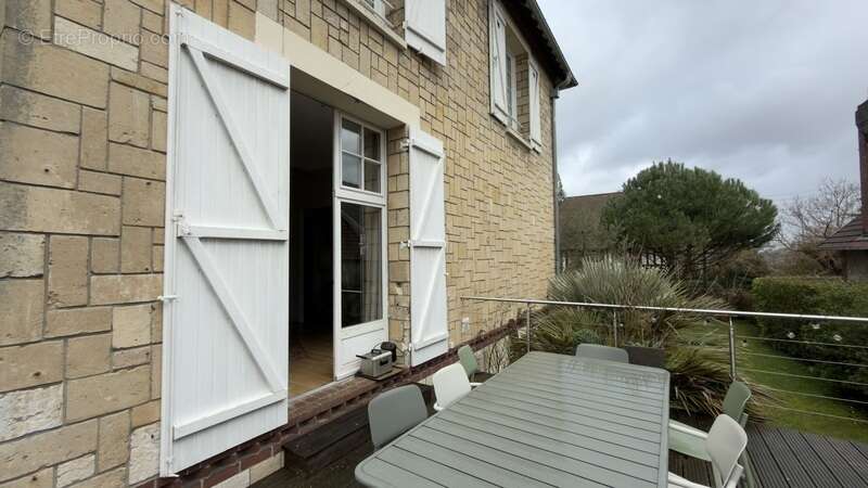 Maison à MONT-SAINT-AIGNAN