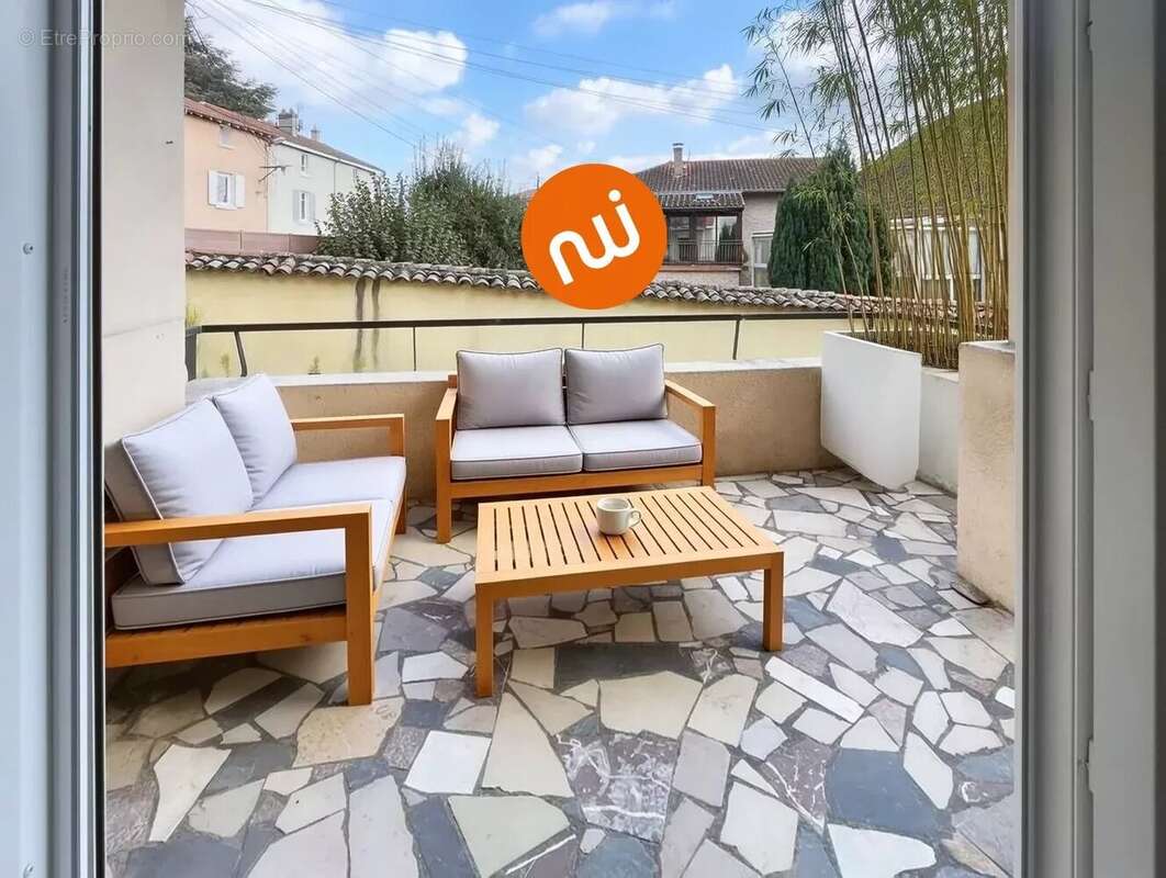 Appartement à SAINT-GENIS-LAVAL