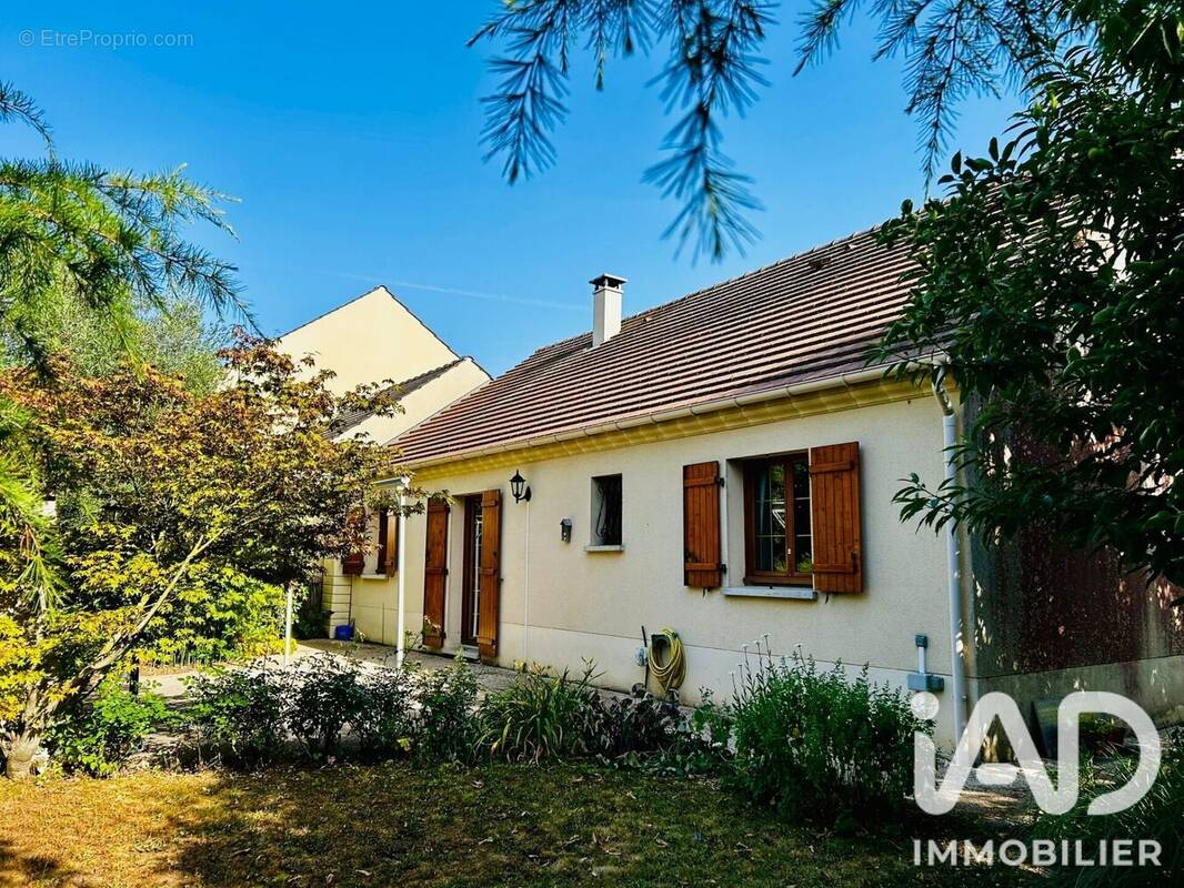 Photo 1 - Maison à ANGERVILLE